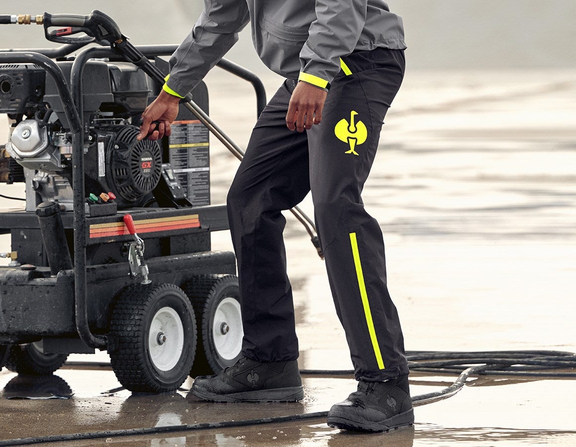 Main action image All weather trousers e.s.trail black/acid yellow