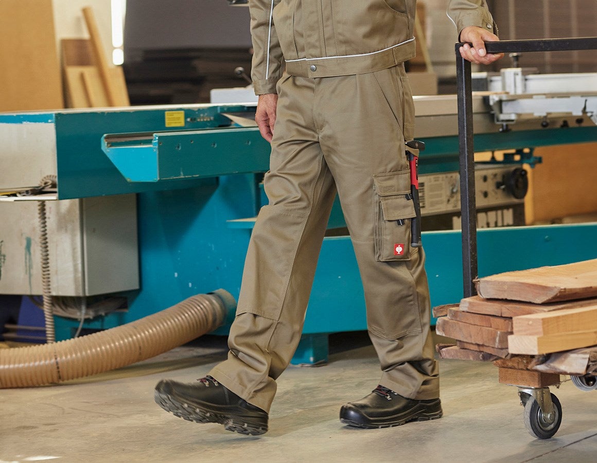 Main action image Trousers e.s.classic  khaki