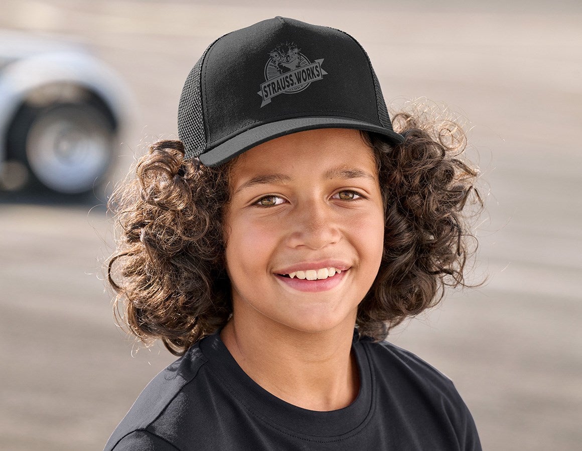 Main action image Cap e.s.iconic works, children's black