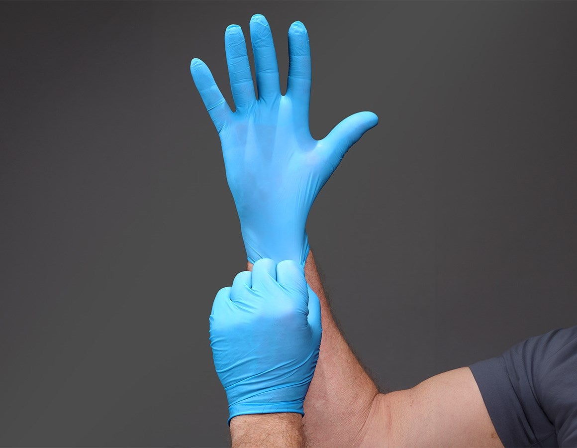 Main action image Disposable nitrile gloves Basic, powder-free blue