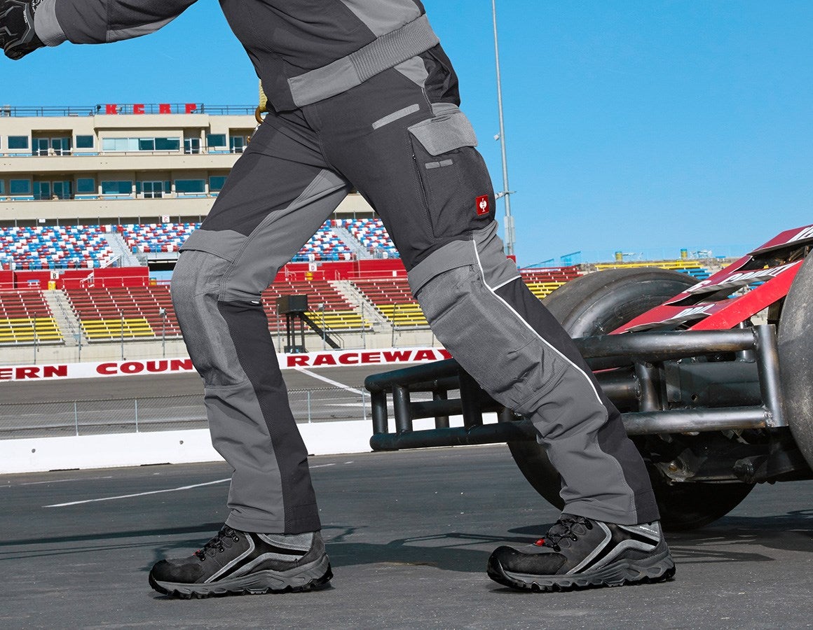 Main action image Functional trousers e.s.dynashield cement/graphite