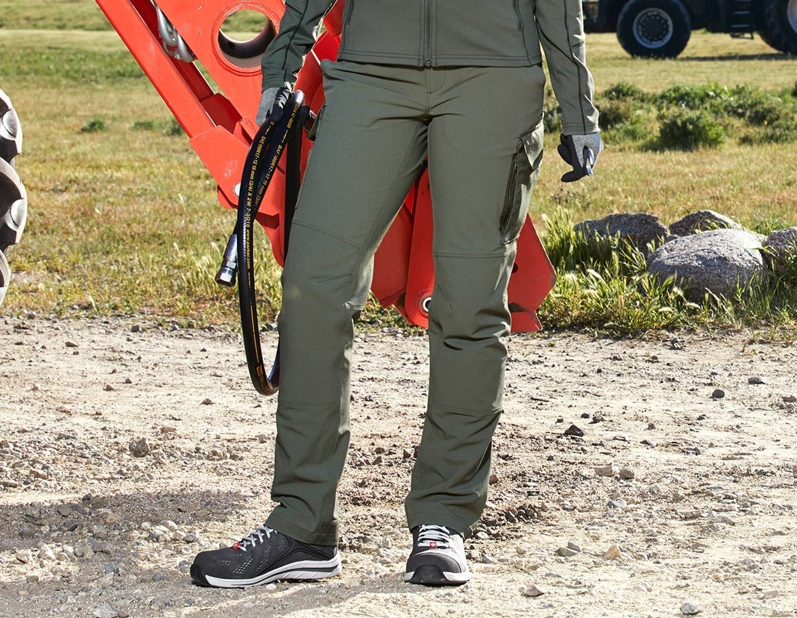 Main action image Funct. cargo trousers e.s.dynashield solid, ladies thyme