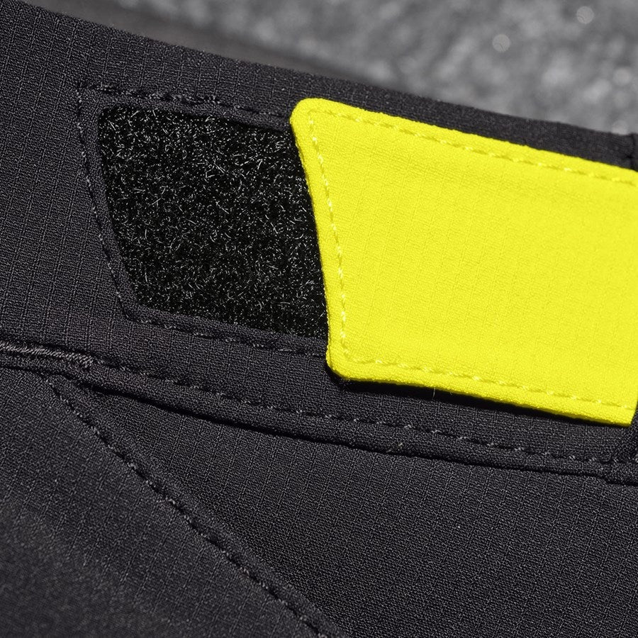 Detailed image Functional short e.s.trail, children's black/acid yellow