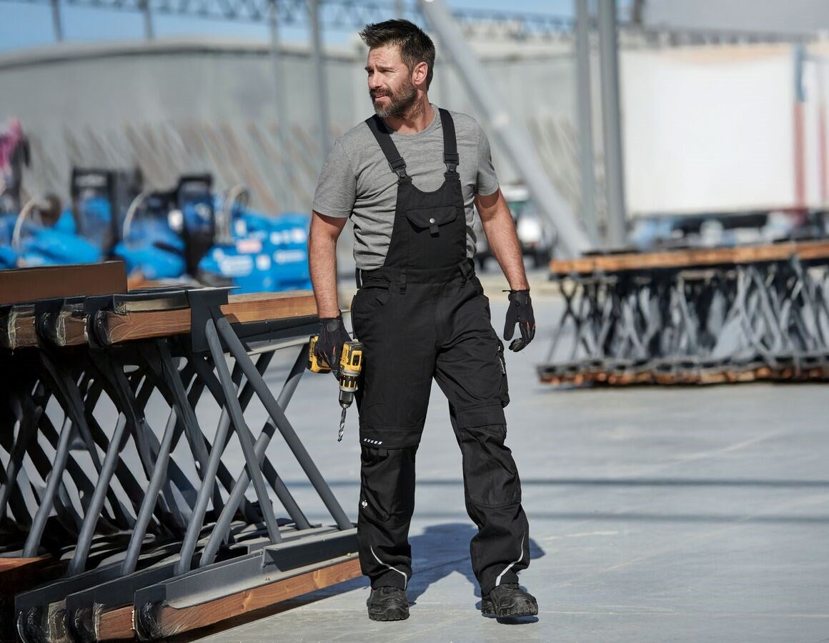 Main action image Bib & brace e.s.motion black