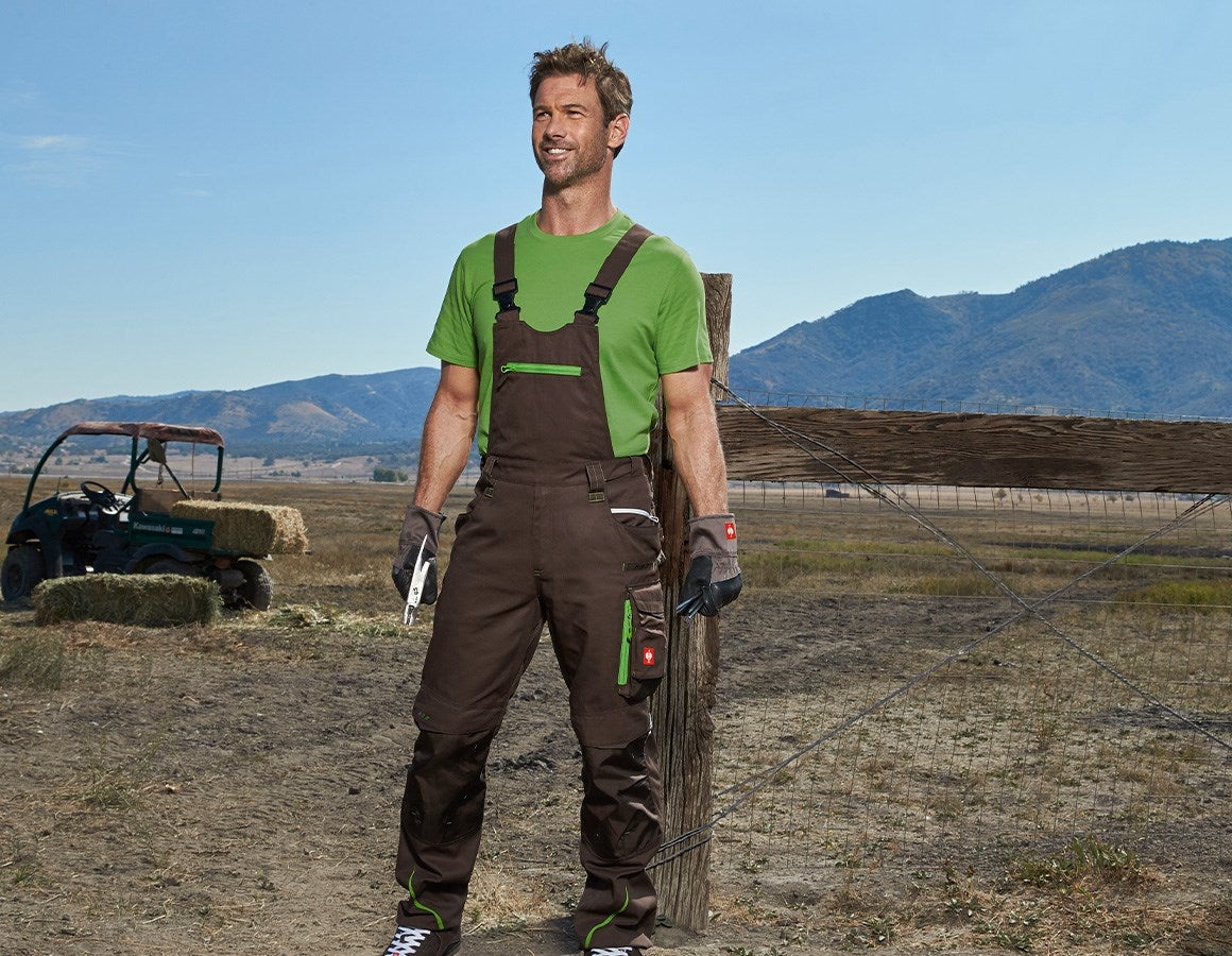 Main action image Bib & brace e.s.motion 2020 chestnut/seagreen