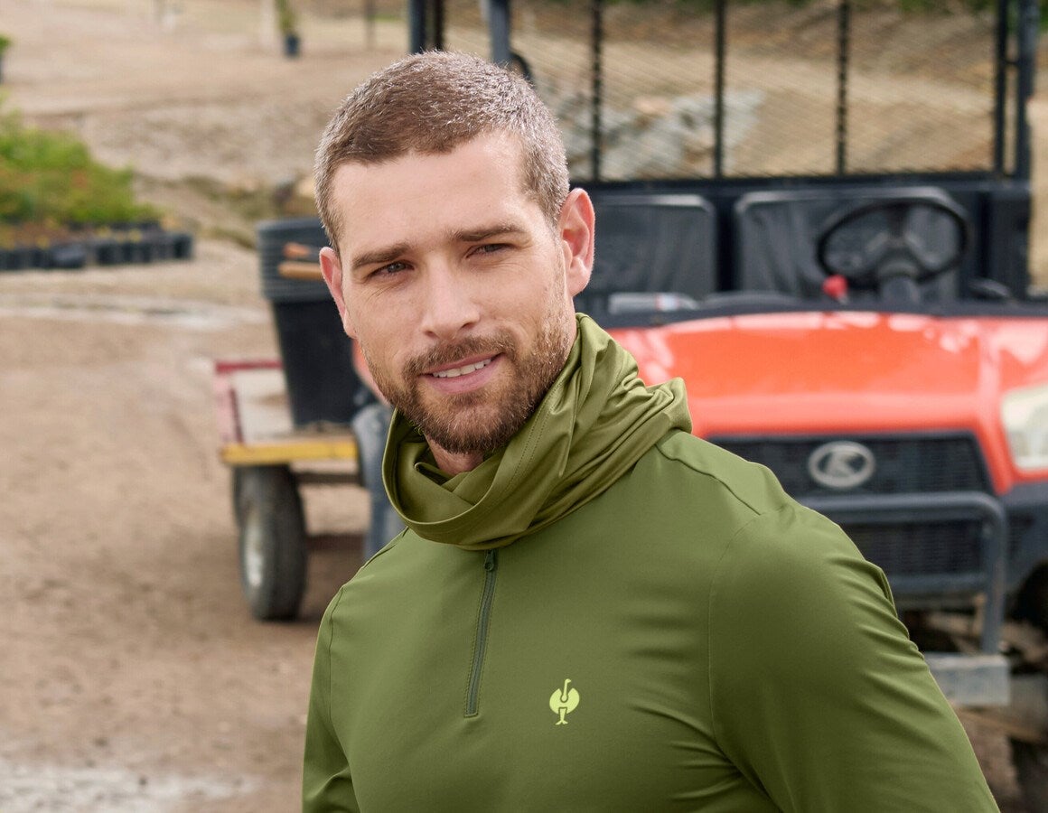 Main action image Multifunctional scarf UV e.s.trail junipergreen/limegreen