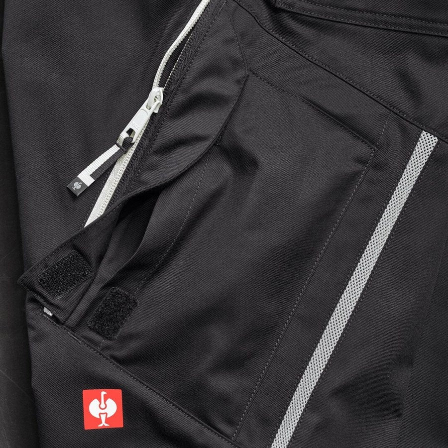 Detailed image Multipocket trousers e.s.ambition, ladies' black/platinum