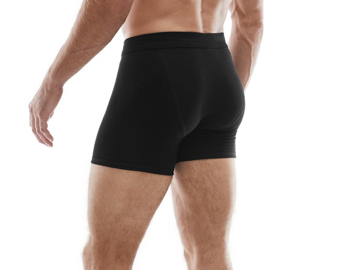 Additional image 1 Shorts Active black