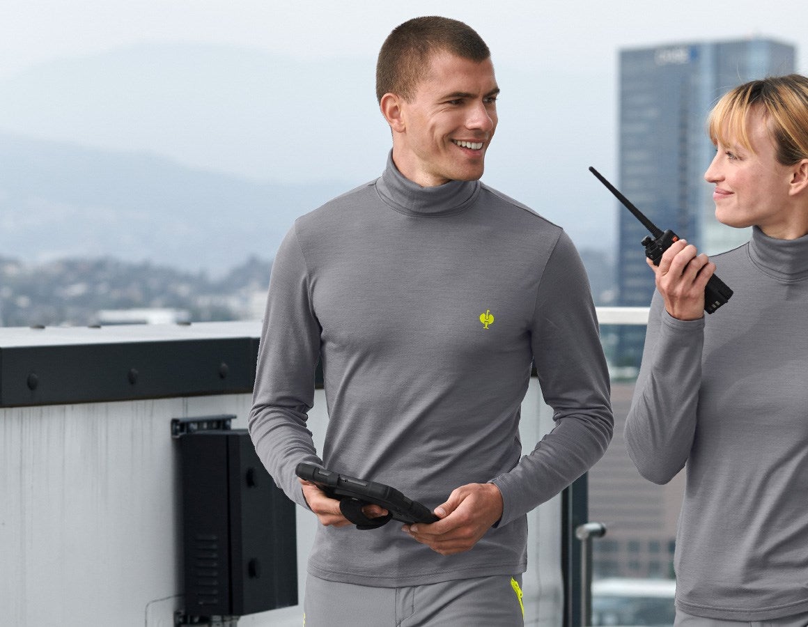 Main action image Turtle neck shirt Merino e.s.trail basaltgrey/acid yellow