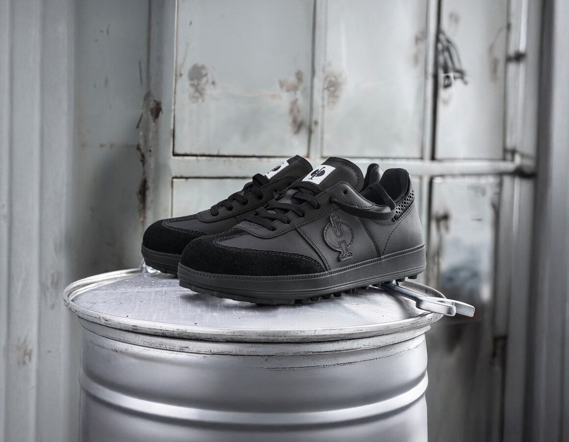 Main action image S1P Safety shoes e.s. Dothan low black
