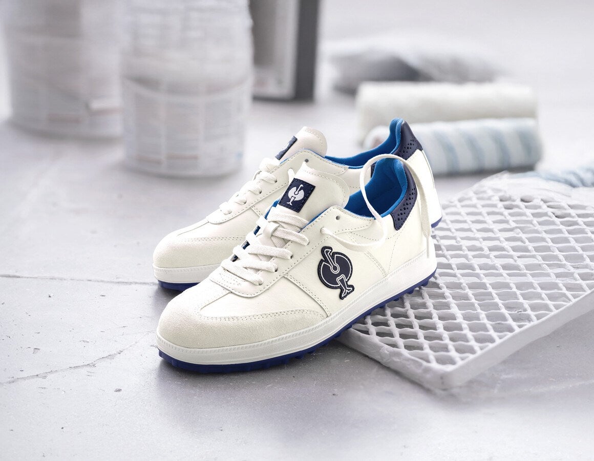 Main action image S1P Safety shoes e.s. Dothan low chalkwhite/navy
