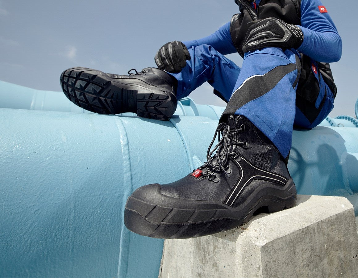 Main action image S3 Safety boots e.s. Hadar black/white