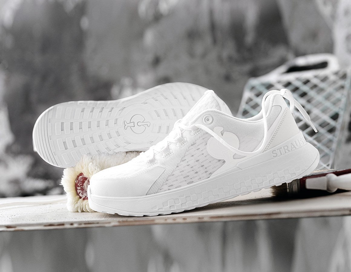 Main action image SB Safety shoes e.s. Comoe low white