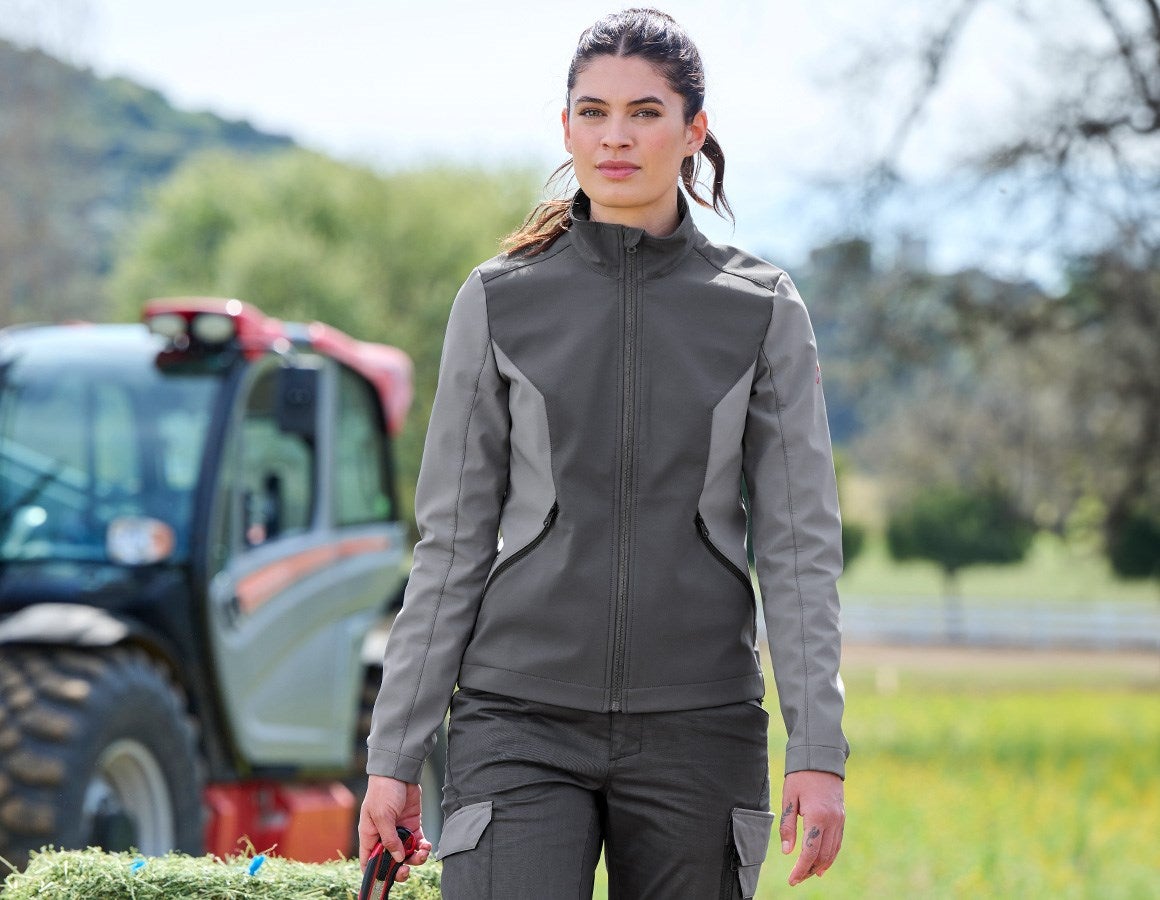 Main action image Softshell jacket e.s.trail pure, ladies' carbongrey/basaltgrey