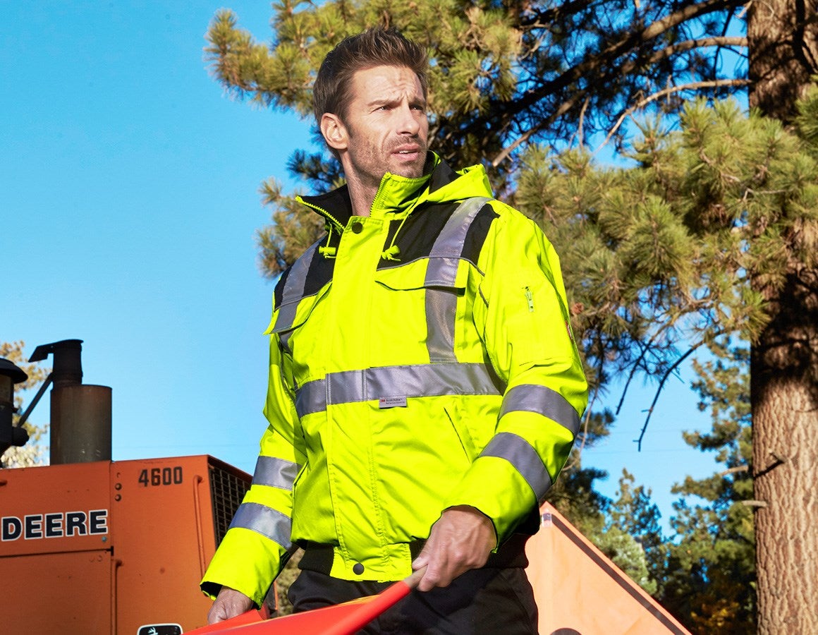 Main action image High-vis pilot jacket e.s.image high-vis yellow