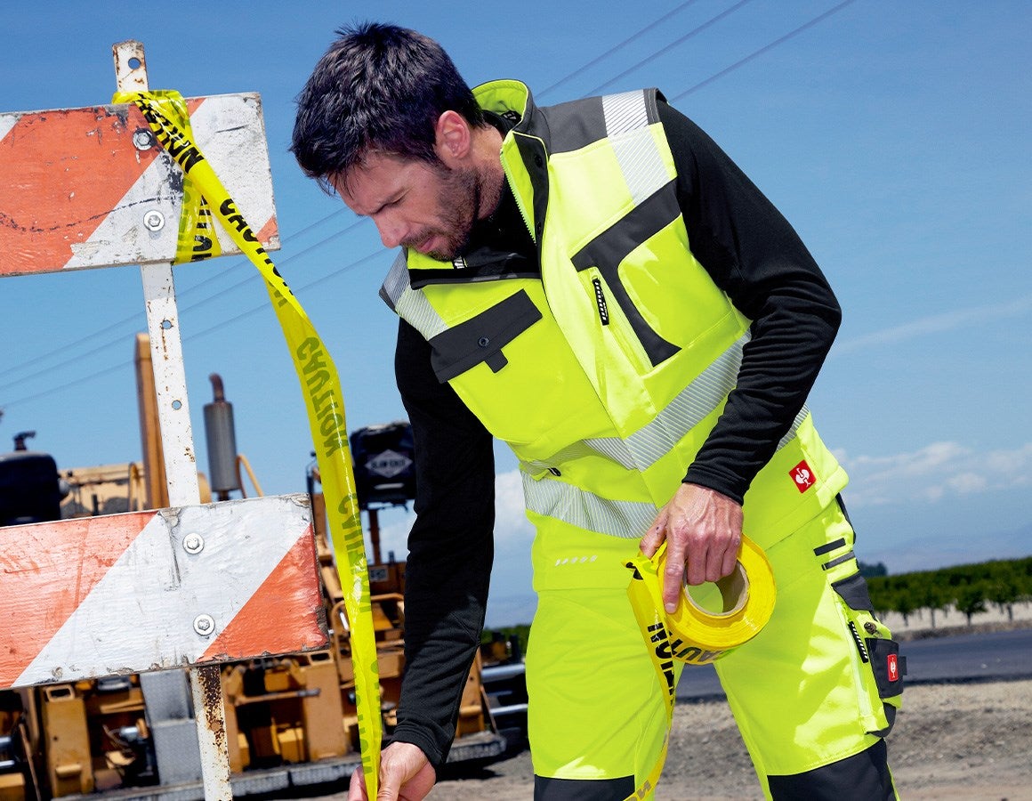 Main action image High-vis softshell bodywarmer e.s.motion high-vis yellow/anthracite