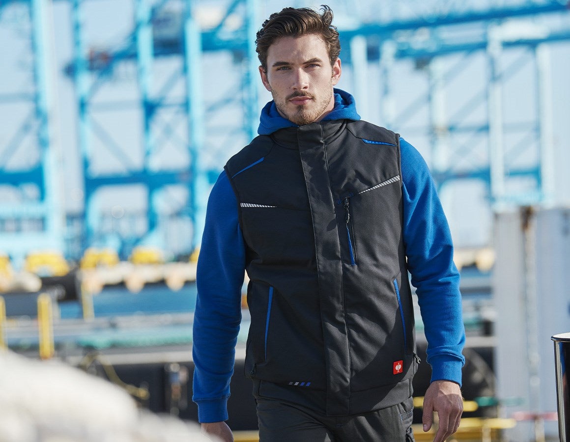 Main action image Winter softshell bodywarmer e.s.motion 2020 graphite/gentianblue