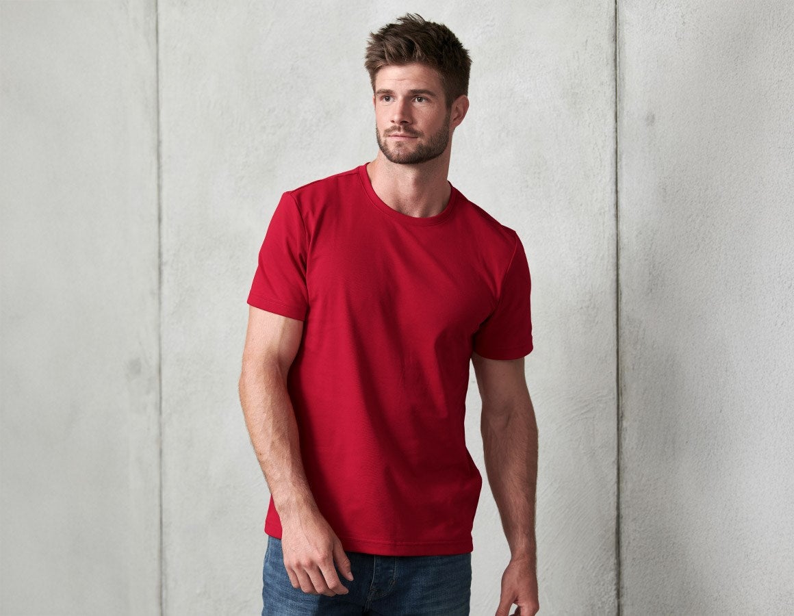 Main action image e.s. Functional T-shirt poly cotton fiery red