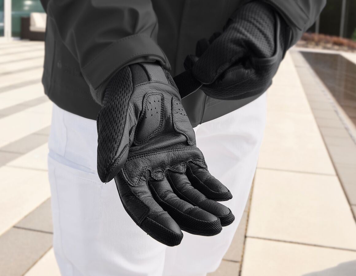 Additional image 3 e.s. Heated gloves black