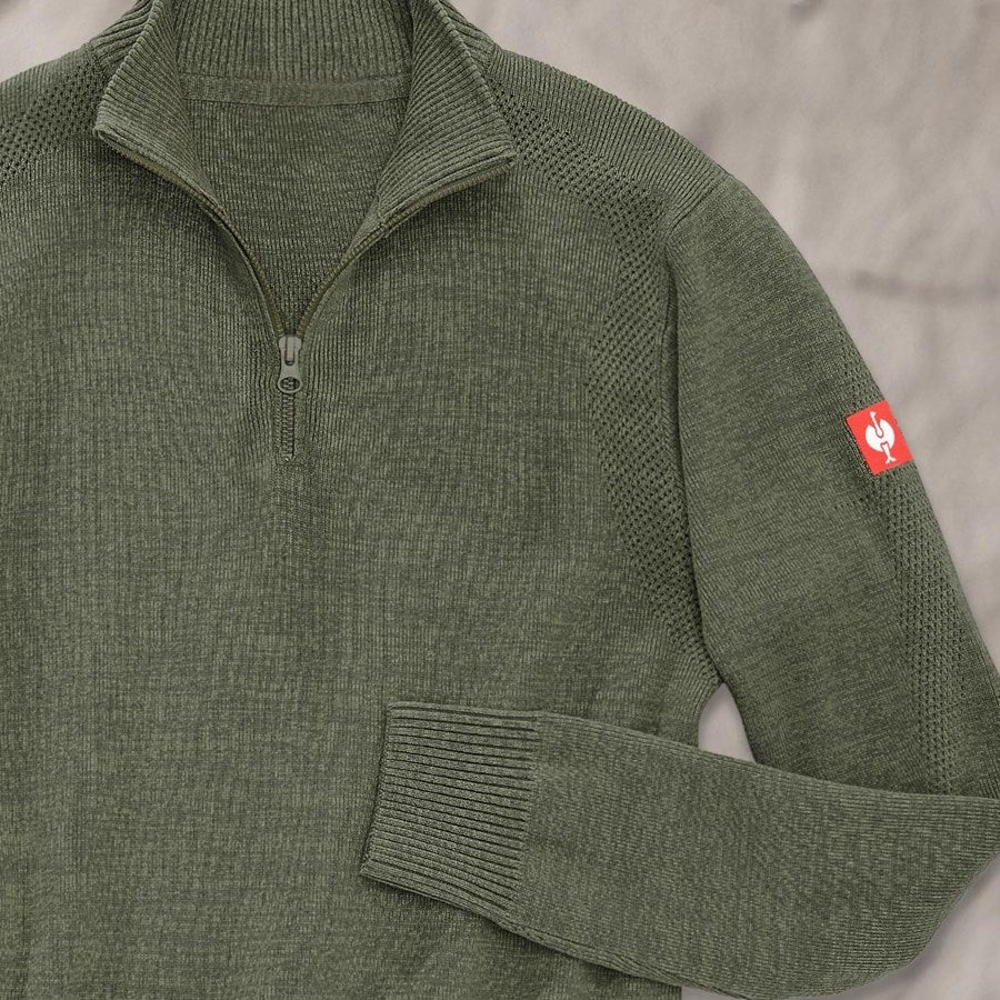 Detailed image e.s. Knitted troyer thyme melange