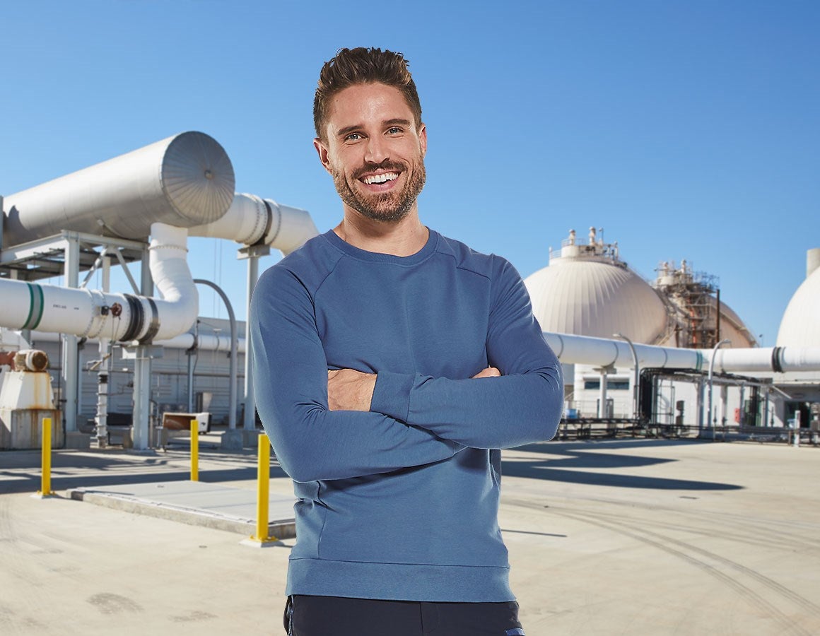 Main action image e.s. Sweatshirt cotton stretch cobalt