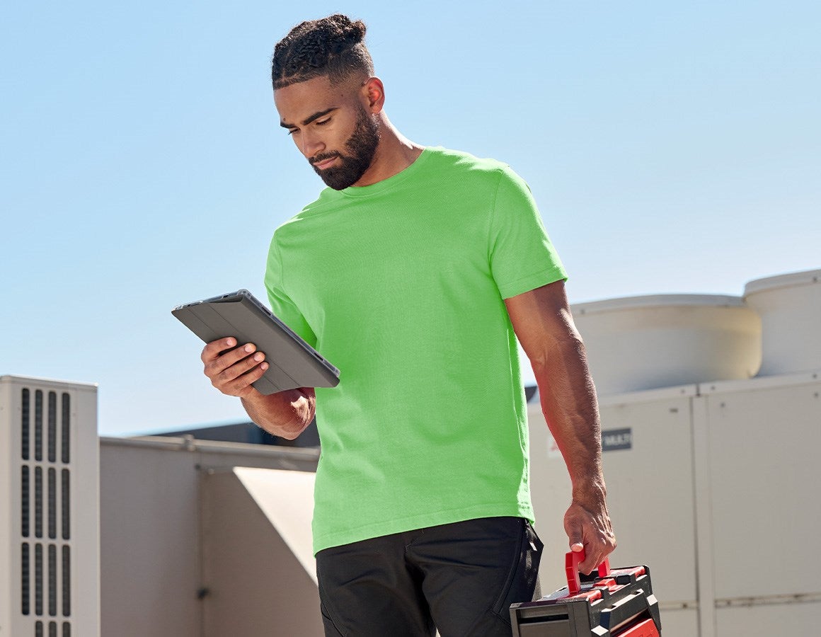 Main action image e.s. T-shirt cotton apple green