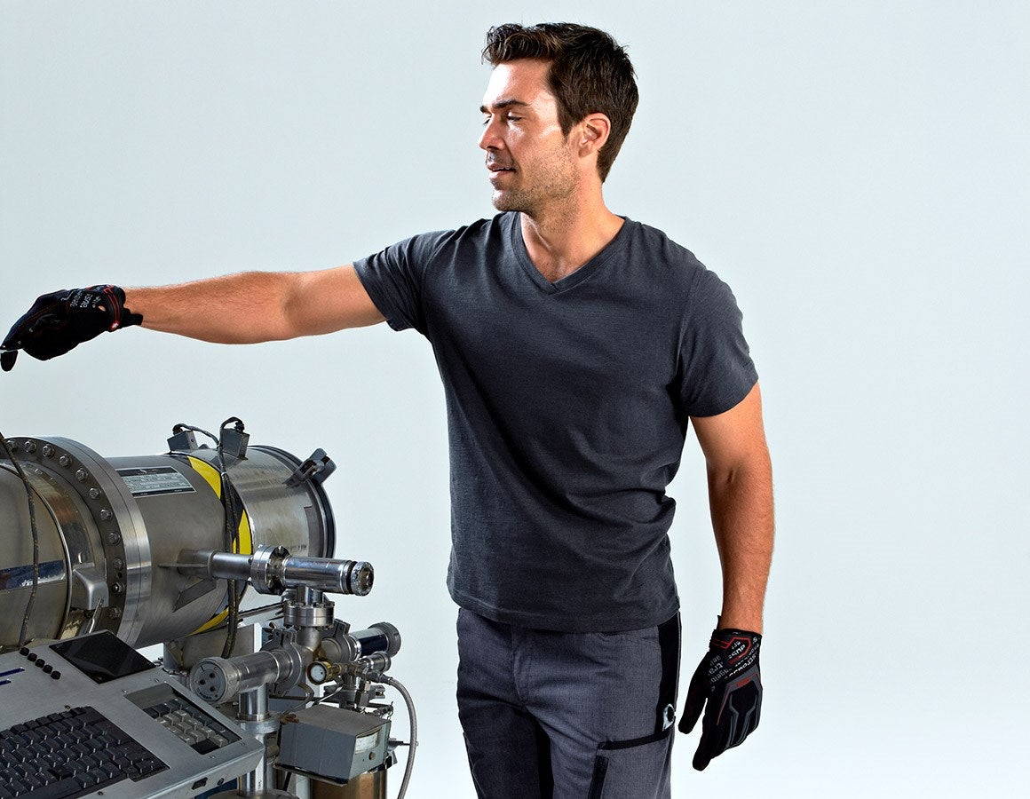 Additional image 2 e.s. T-shirt cotton slub V-Neck sapphire