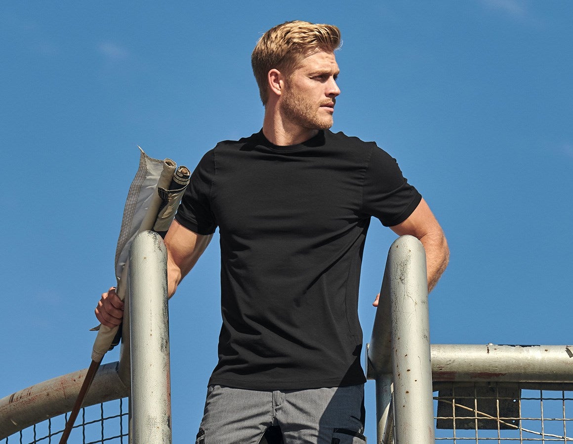 Main action image e.s. T-shirt cotton stretch black