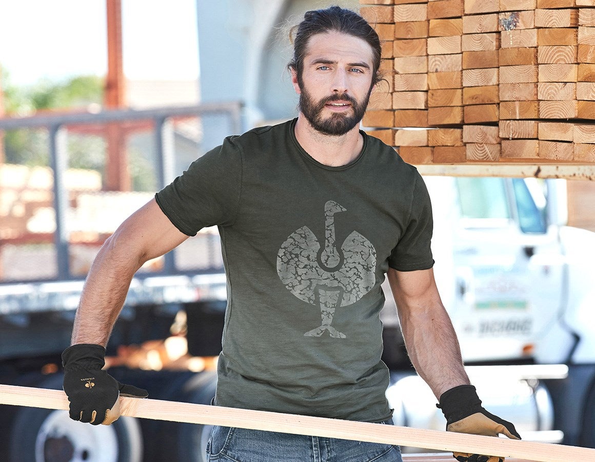 Main action image e.s. T-Shirt workwear ostrich disguisegreen vintage