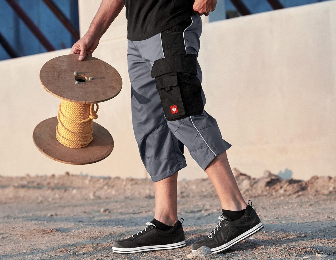 Main action image 3/4 length trousers e.s.active grey/black
